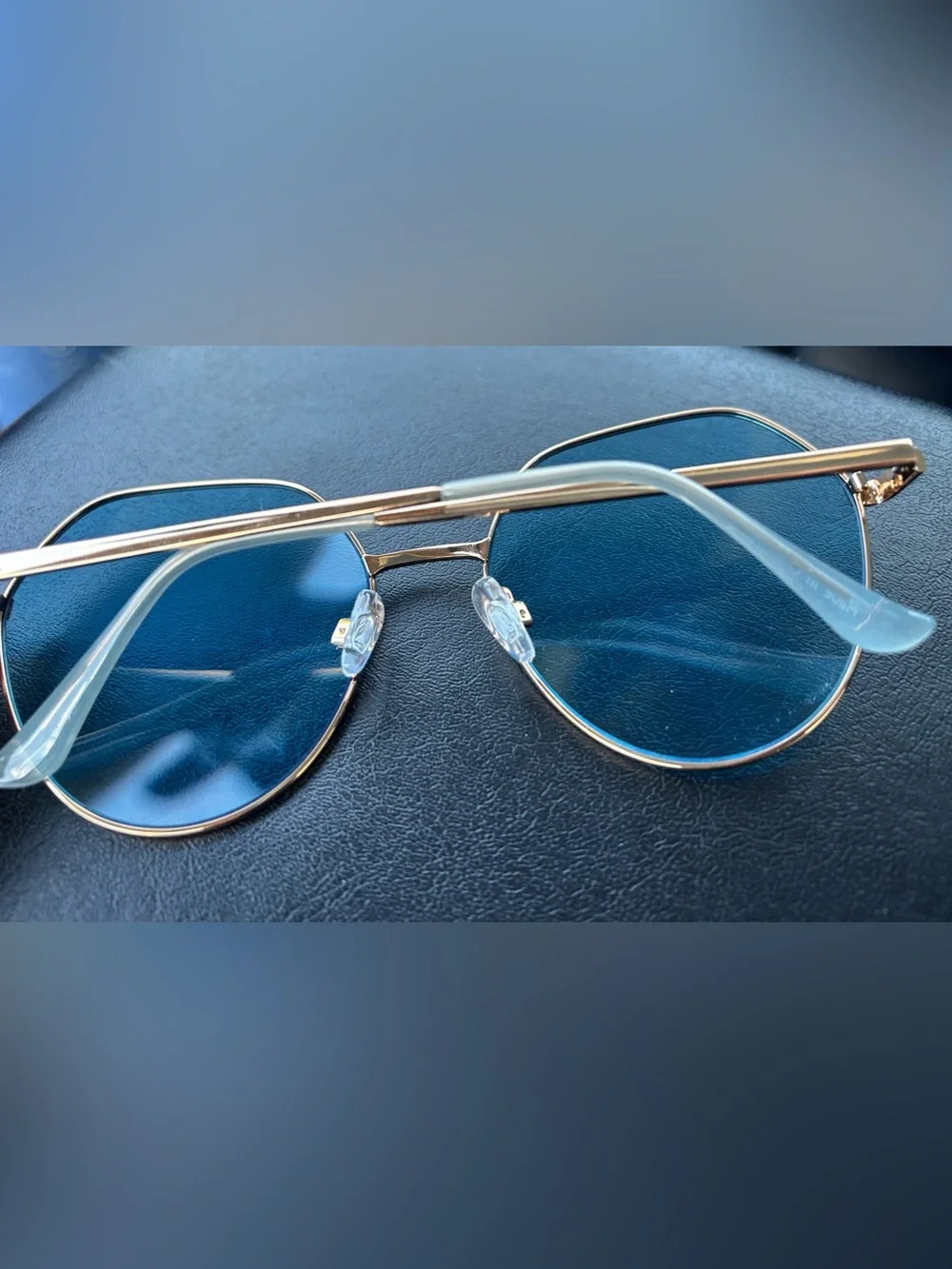 Free People Misty Classic Round Sunglasses in Gold & Cornflower